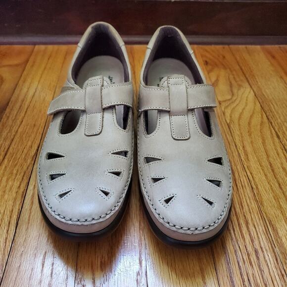 SAS beige cream women's shoes size 9.5 S flats loafers - Picture 6 of 10